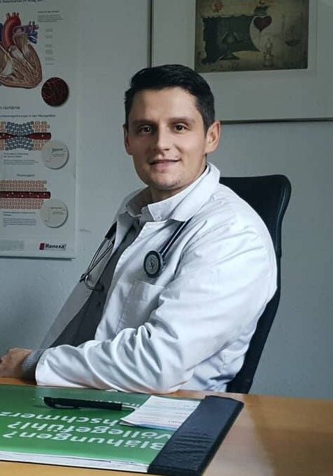 Liječnik Terapeut Mladen Pejatović
